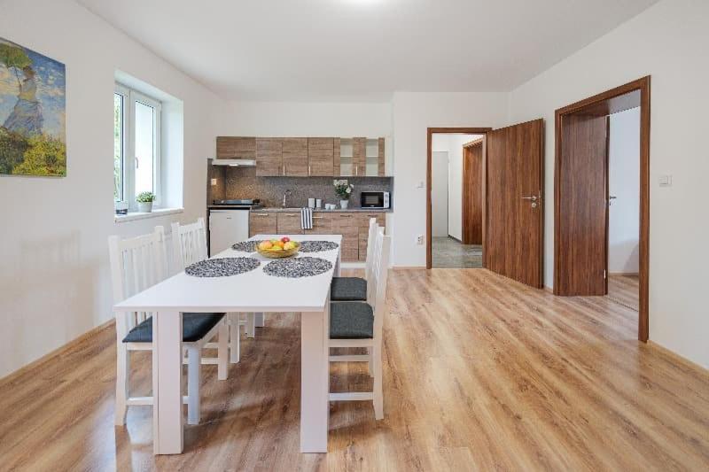 Apartamento Tvm Ostrava Exterior foto